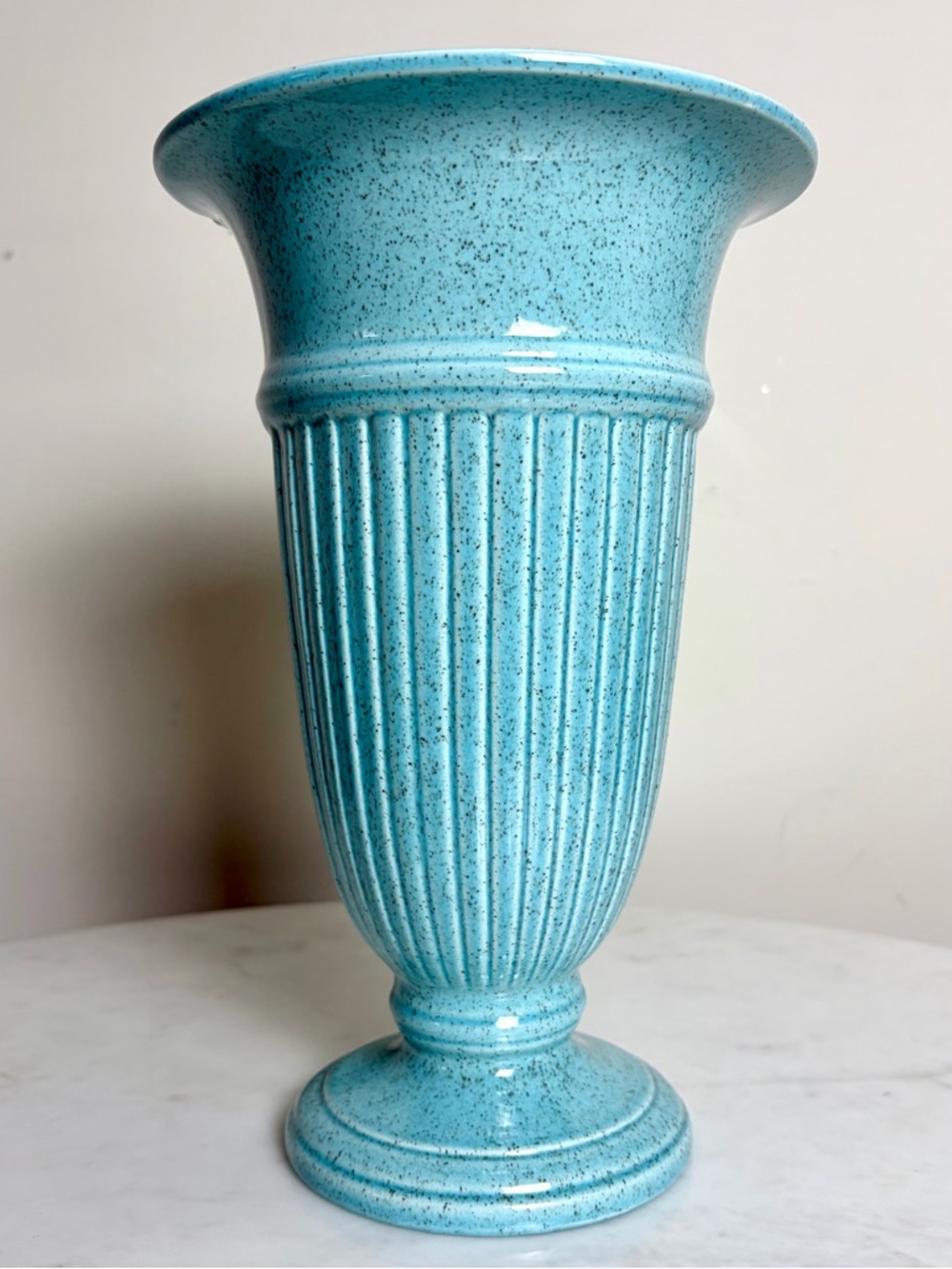 RED WING USA Pottery Vase # M1563 Robins Egg Blue Fleck 10” Trumpet Flared Urn